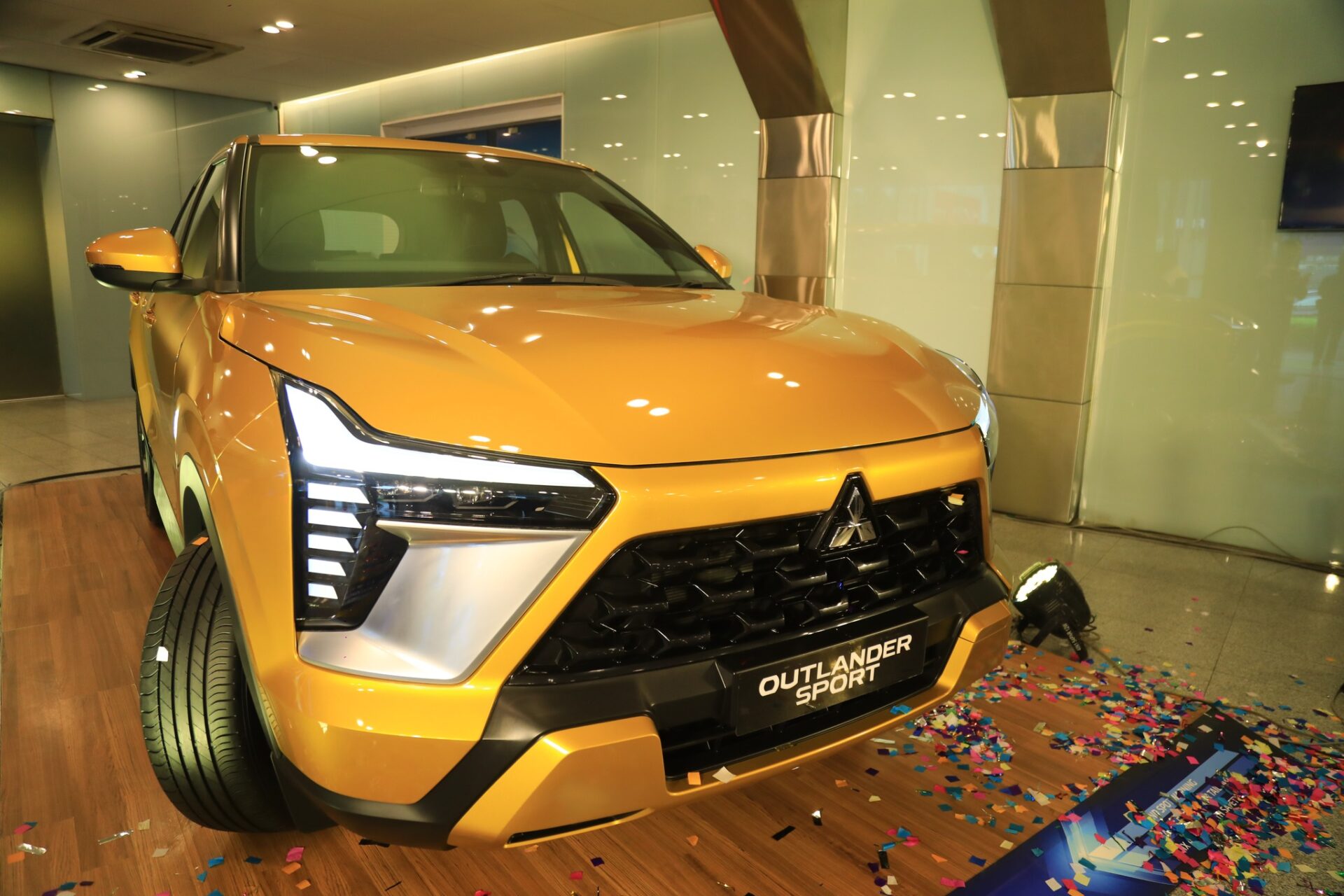 Mitsubishi Unveils Outlander Sport SUV in Bangladesh at Tk49.5 Lakh