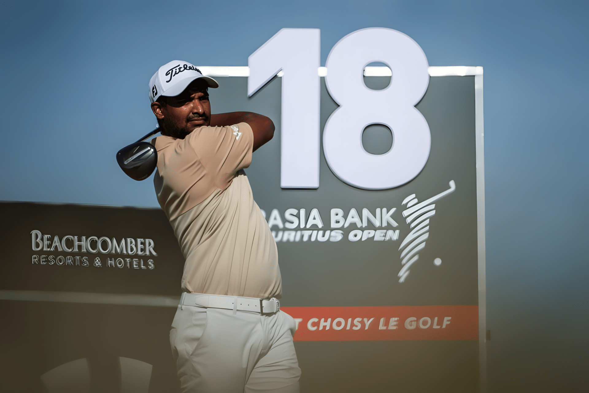 Tie for Lead at AfrAsia Bank Mauritius Open